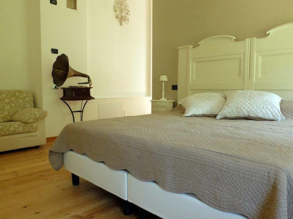 Garda & Golf Bed & Breakfast Caprino Veronese Exterior photo