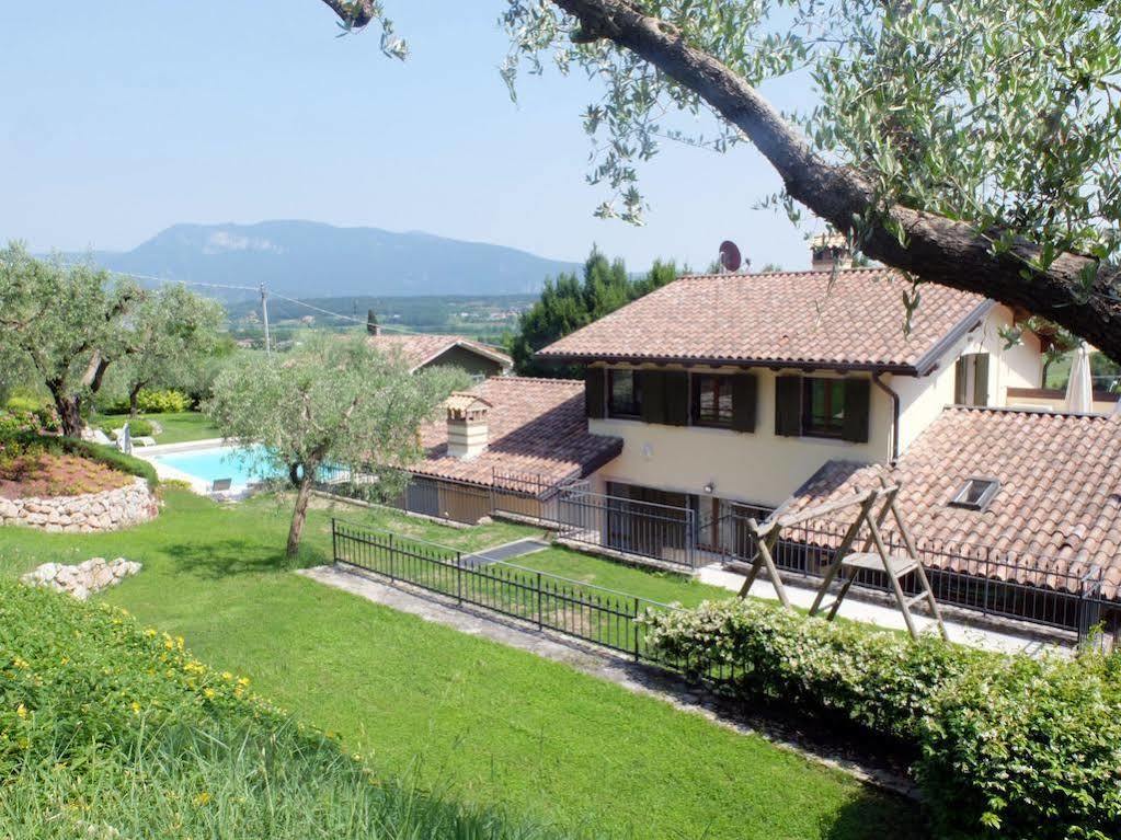 Garda & Golf Bed & Breakfast Caprino Veronese Exterior photo